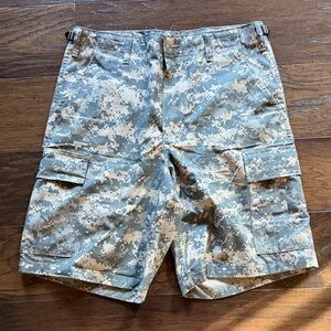 Tru Spec Men's Digital Camo Cargo Shorts